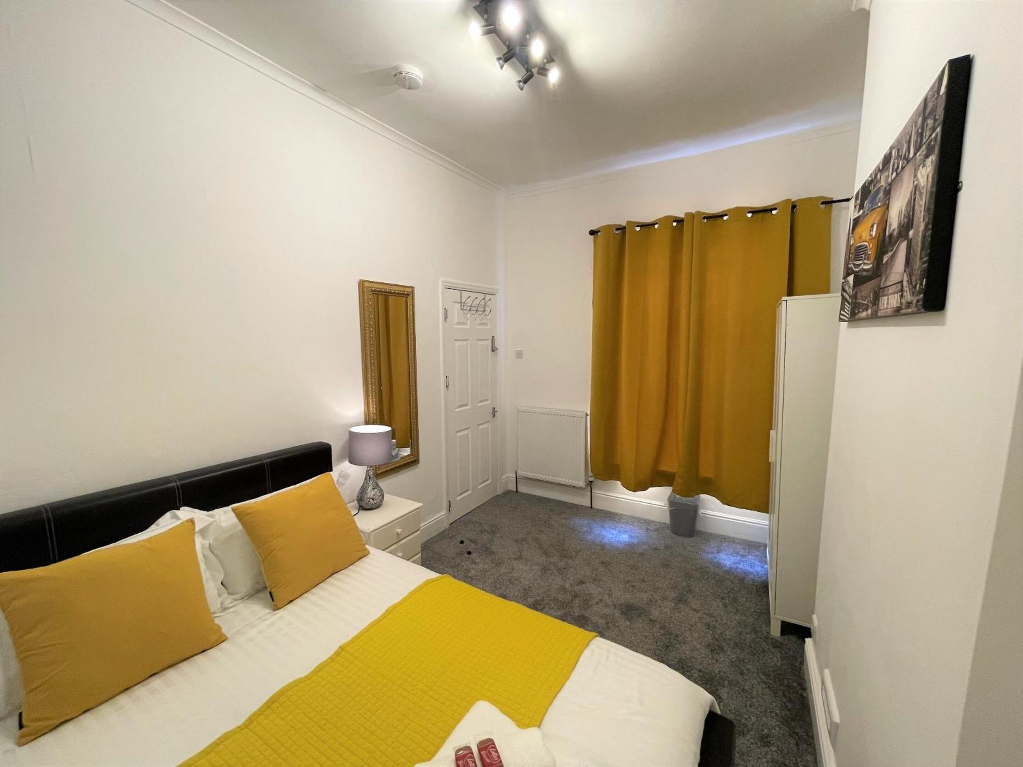 Robinhuts - 3 Bed Accommodation -Perfect For Contractors, Families & Students Kingston upon Hull ห้อง รูปภาพ
